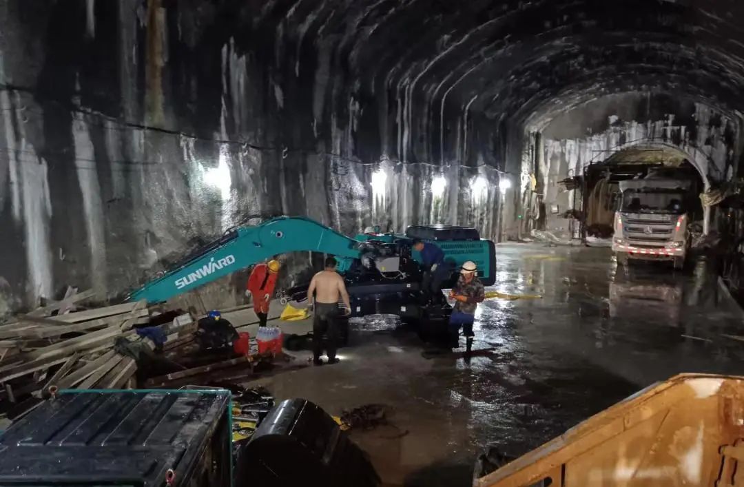 壹定发智能售后效劳：全力以赴，，，，，付与机械生命与活力