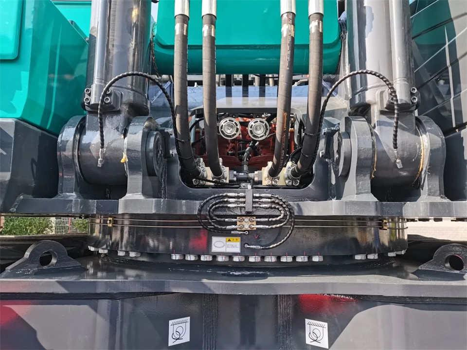 定制开发、功效更强！壹定发智能SWE750ELR加长臂液压挖掘机下线交付