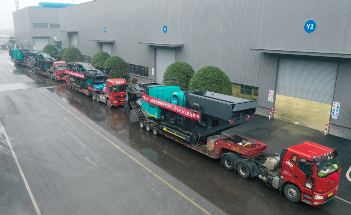 加速出海，，，，，，，，壹定发普石勒破碎筛分装备批量出口东南亚