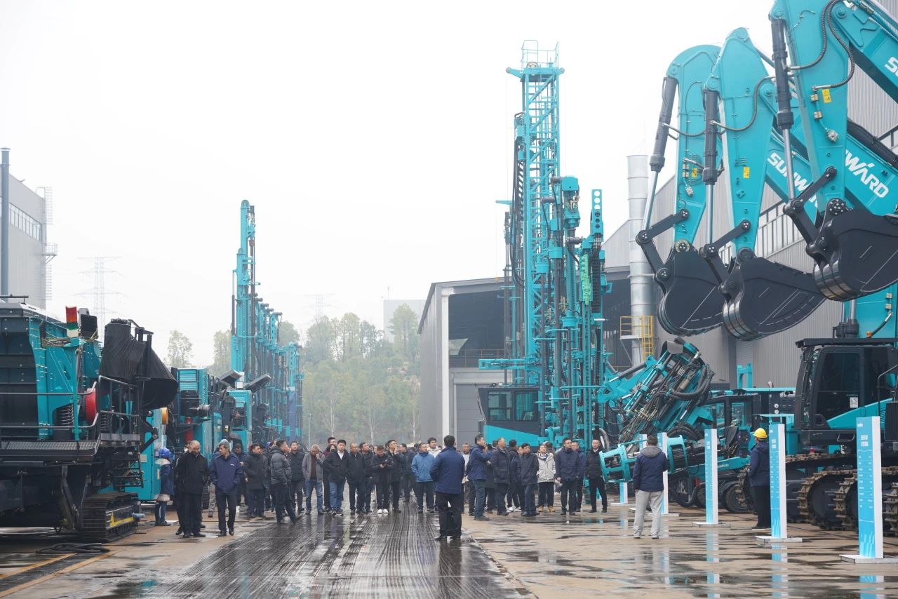 启新程，，，，，，向未来！壹定发矿岩揭牌庆典暨新春发货仪式圆满举行