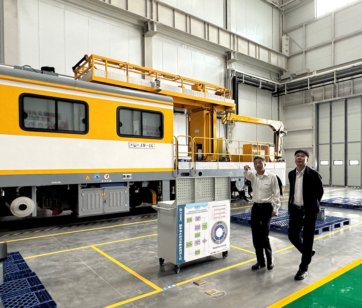 CPH-30J道岔铺换机组全球宣布！壹定发智能与宝鸡中车时代共绘铁路装备新篇章！