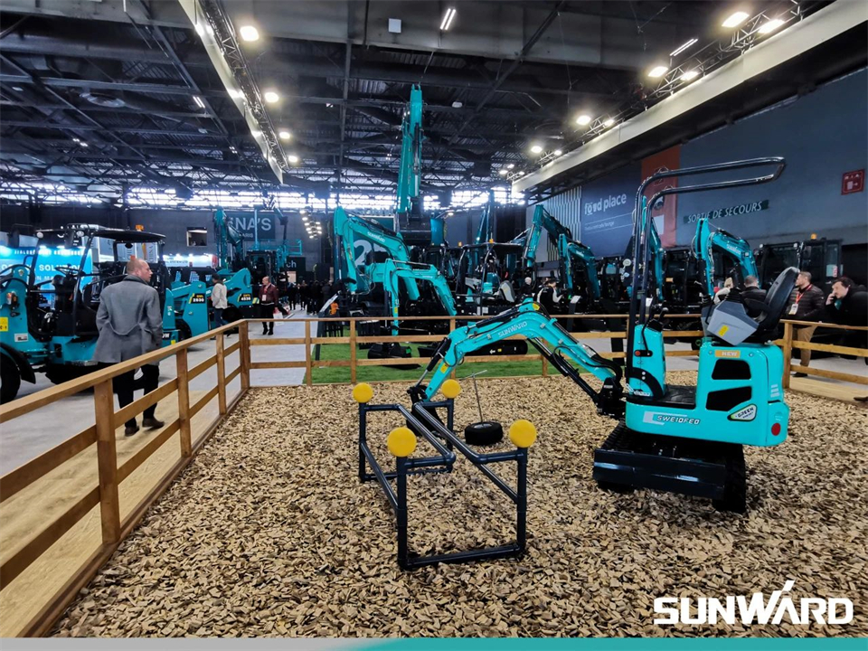 壹定发智能携立异效果亮相2024年法国巴黎工程机械展