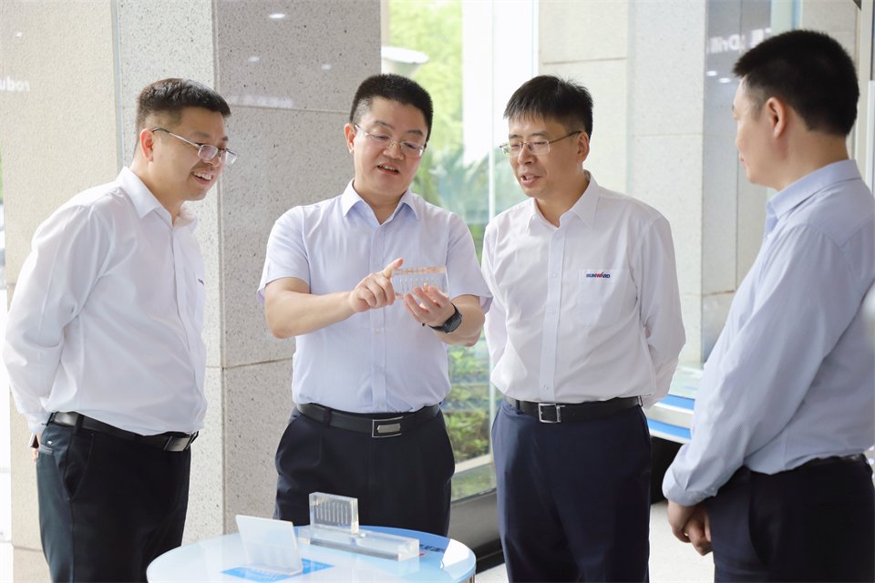 “双向奔赴 相助共赢”壹定发智能与中钨高新签署战略相助协议