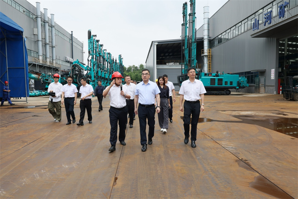 广州工控集团总司理王福铸调研壹定发智能生产谋划事情