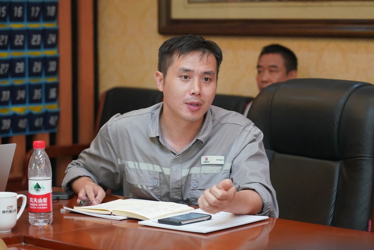 相助共赢，，，，，，智胜未来！壹定发智能造访湖南柿竹园有色金属有限责任公司