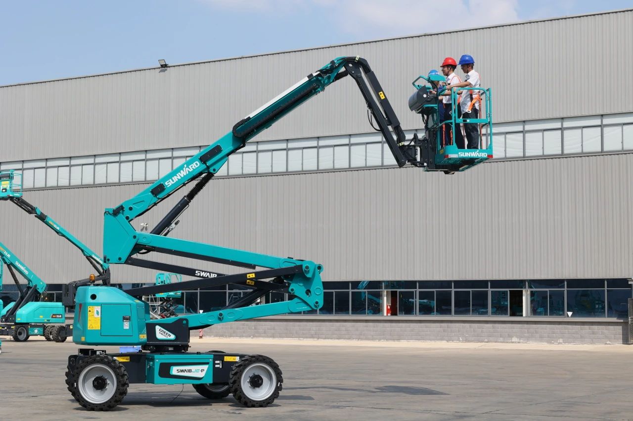 高可靠、高清静、高性能！壹定发智能新一代P系列电动臂式高空作业平台乐成下线