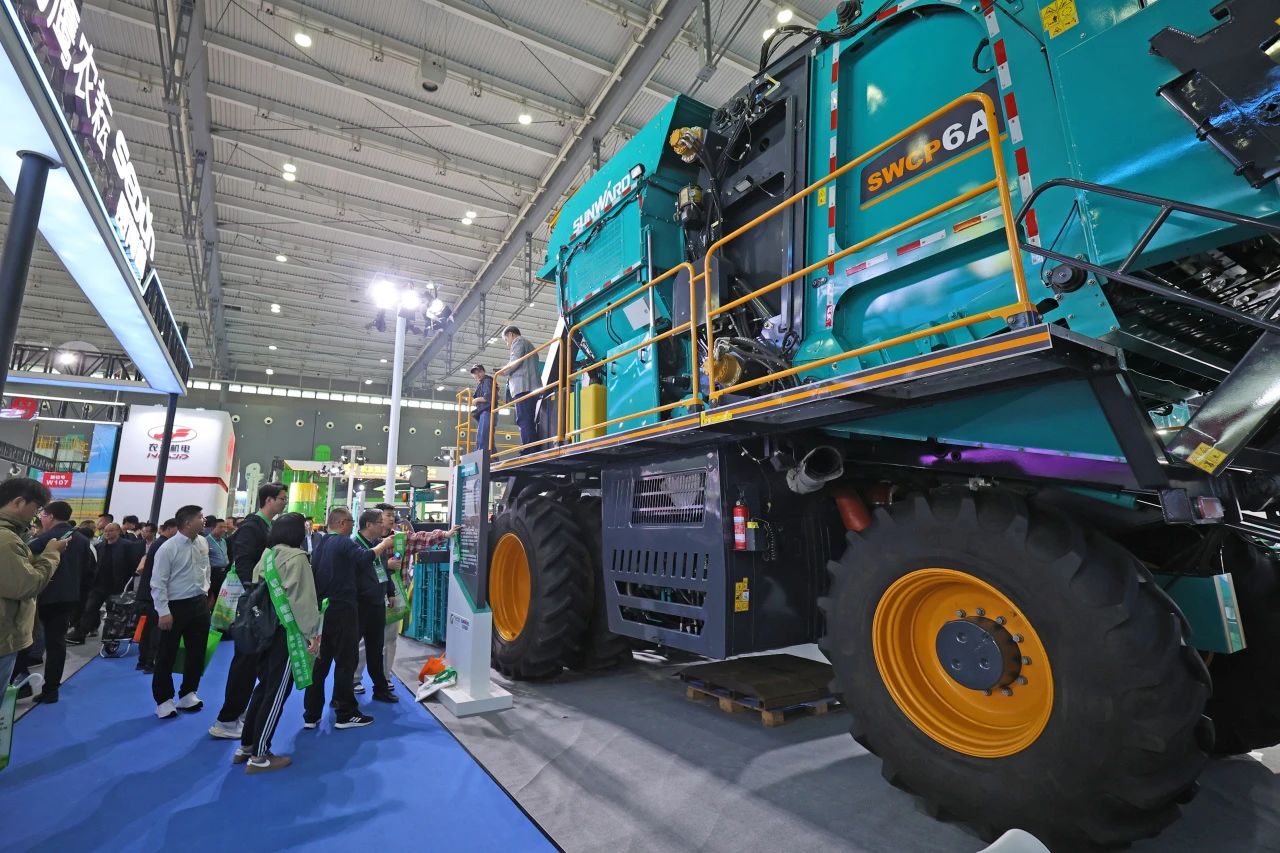 聚焦智能化、无人化！壹定发智能携多款产品亮相2024中国国际农业机械展