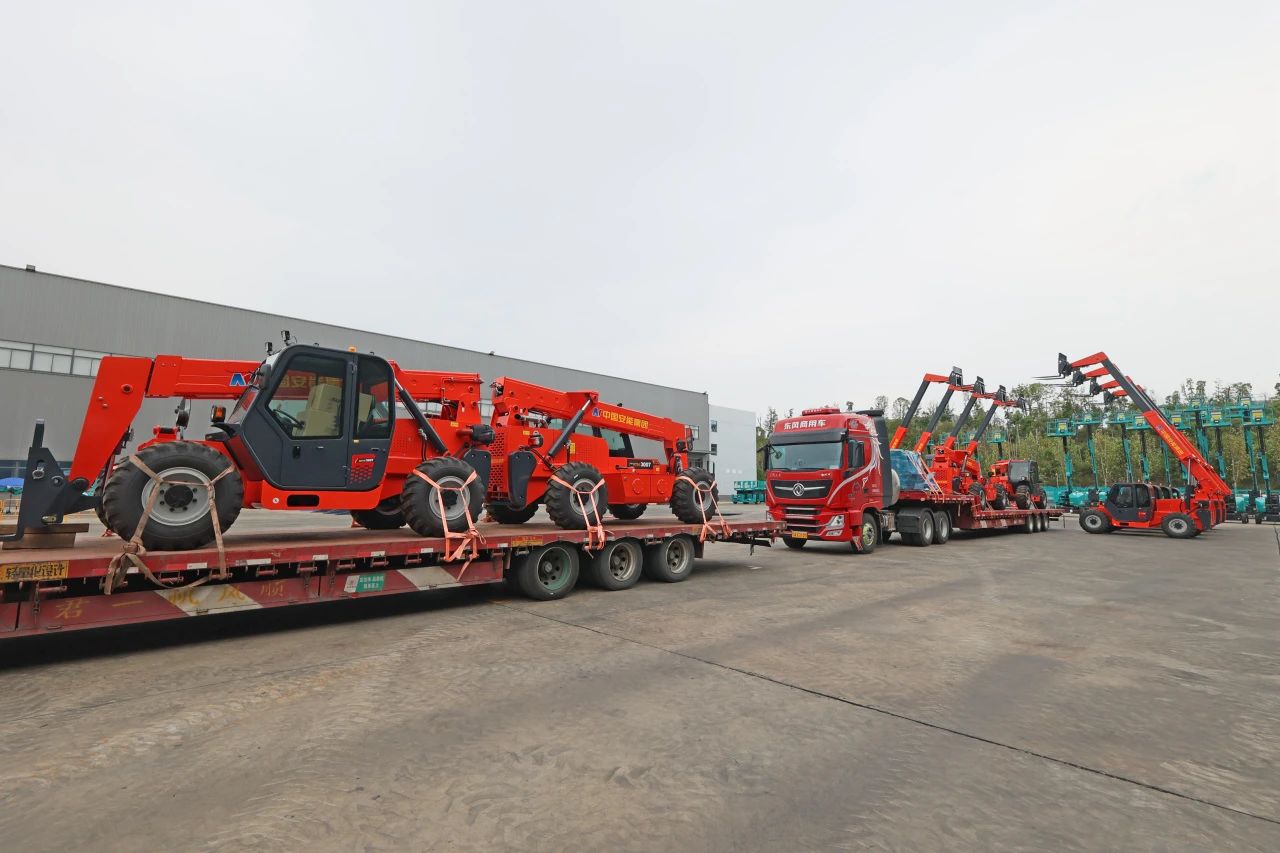 应运而生，，，，，，，，“急”速响应！壹定发智能伸缩臂叉装车进军应抢救援领域