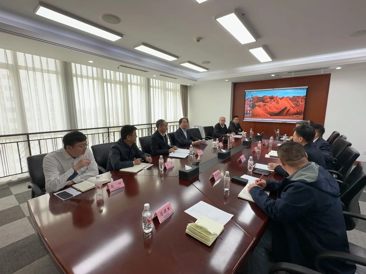 壹定发智能董事长付向东带队造访中煤地质总局、大地特勘公司