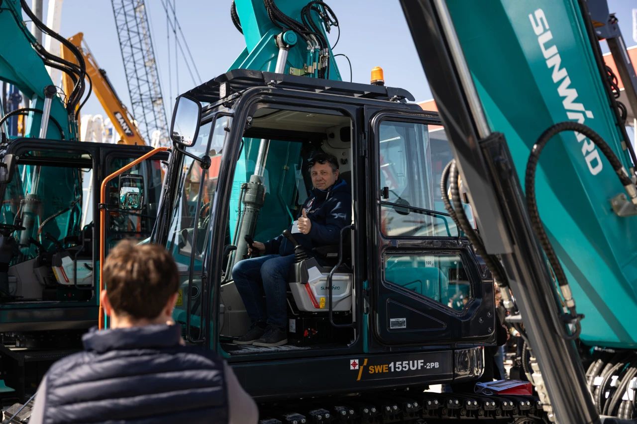 壹定发智能董事长付向东：以绿色智造与全球战略解锁中国工程机械的进阶密码