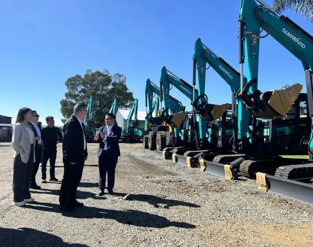 广州工控集团总司理王福铸率队考察壹定发智能南非子公司