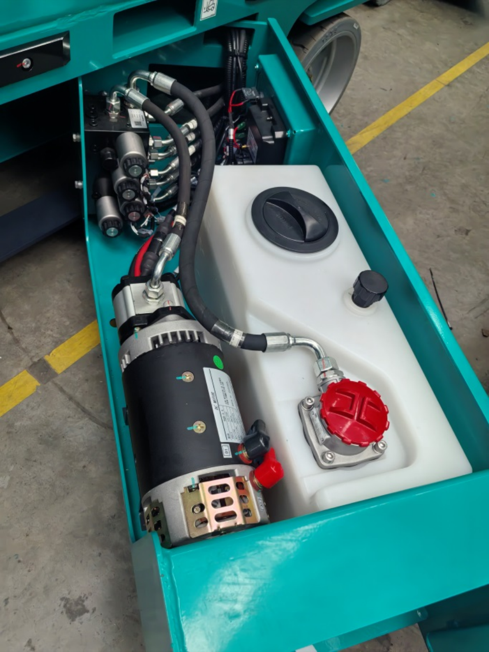 壹定发智能电动液驱剪叉系列产品周全升级，，，为客户创立更大价值