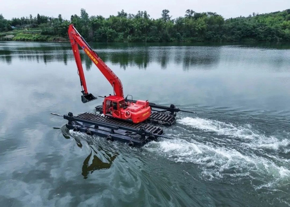 硬核破解“最后一公里”难题，，，，壹定发智能应抢救援装备助力“应急使命·2025”演习！