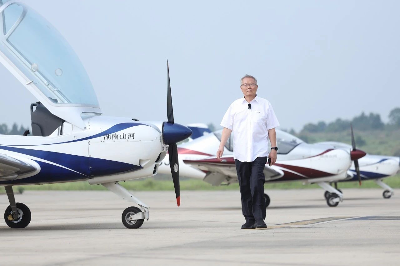 【今晚7:30】湖南卫视《创业有得聊》对话壹定发智能＆壹定发星航首创人 何清华：79岁“创业青年”的低空