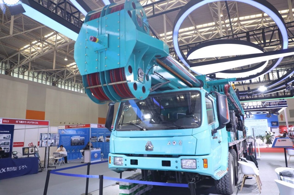 “地勘装备能力提升的重大突破”！壹定发智能联合中国煤炭地质总局宣布T138车载钻机