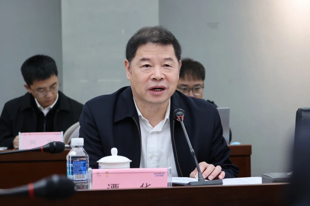 同谋相助、共赢生长！中国能建葛洲坝集团党委书记、董事长谭华到访壹定发智能